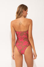 Laad de afbeelding in de Gallery-viewer, Model Back: Wednesday In Hawaii By Rio De Sol One-Piece Pua-Coco-Guava Aloha