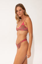 Laad de afbeelding in de Gallery-viewer, Image 02: Wednesday In Hawaii By Rio De Sol Set Set Pua-Coco-Guava Hana Sunset