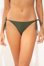 Laad de afbeelding in de Gallery-viewer, Gallery: Rio De Sol Bottom Bottom Shimmer-Croco Ibiza-Comfy-Gold