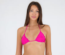 Laad de afbeelding in de Gallery-viewer, Gallery: Rio De Sol Top Top Amaranto Frufru