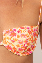 Laad de afbeelding in de Gallery-viewer, Image 06: Rio De Sol Top Top Ditsy-Butter Juliette