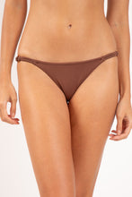 Laad de afbeelding in de Gallery-viewer, Gallery: Rio De Sol Bottom Bottom Sand-Cappuccino Cheeky-Aya