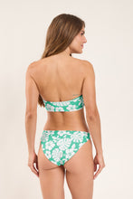 Laad de afbeelding in de Gallery-viewer, Model Back: Wednesday In Hawaii By Rio De Sol Top Top Pua-Valley Lani