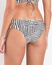 Laad de afbeelding in de Gallery-viewer, Image 05: Rio De Sol Bottom Bottom Collage Madrid