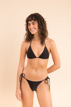 Laad de afbeelding in de Gallery-viewer, Model Front: Rio De Sol Bottom Bottom Shimmer-Black Cheeky-Tie