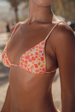 Laad de afbeelding in de Gallery-viewer, Image 13: Rio De Sol Top Top Ditsy-Butter Lia