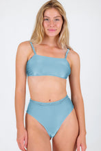 Laad de afbeelding in de Gallery-viewer, Gallery: Rio De Sol Set Set Mirante Bandeau-Reto Hotpants