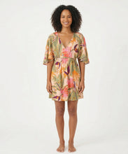 Laad de afbeelding in de Gallery-viewer, Model Front: Rio De Sol Mini Dress Oasis Mini Dress
