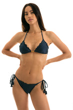 Laad de afbeelding in de Gallery-viewer, Model Front: Rio De Sol Bottom Bottom Shimmer-Shark Frufru