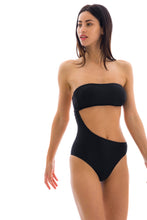 Laad de afbeelding in de Gallery-viewer, Model Front: Rio De Sol One-Piece Body Kiwanda Preto Rio