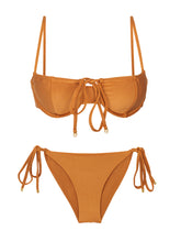 Laad de afbeelding in de Gallery-viewer, Product Front: Rio De Sol Set Set Shimmer-Nocciola Balconet-Tie Cheeky-Tie-Gold