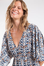 Laad de afbeelding in de Gallery-viewer, Image 07: Rio De Sol Mini Dress Ikat Mini Dress