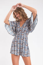 Laad de afbeelding in de Gallery-viewer, Image 06: Rio De Sol Mini Dress Ikat Mini Dress