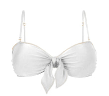 Laad de afbeelding in de Gallery-viewer, Product Front: Rio De Sol Top Top Shimmer-White Bandeau-Knot