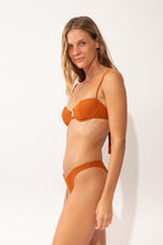 Laad de afbeelding in de Gallery-viewer, Image 03: Rio De Sol Top Top Ferrugo Juliette