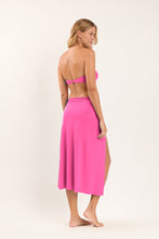 Laad de afbeelding in de Gallery-viewer, Model Back: Rio De Sol Beach Skirt Fluity-Amor Long Skirt Knot