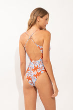 Laad de afbeelding in de Gallery-viewer, Model Back: Rio De Sol One-Piece Olyra Julia