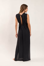 Laad de afbeelding in de Gallery-viewer, Model Back: Rio De Sol Maxi Dresses Black Long Dress Soleil