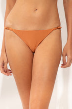 Laad de afbeelding in de Gallery-viewer, Gallery: Rio De Sol Bottom Bottom Shimmer-Nocciola Cheeky-Noa