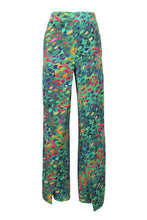 Laad de afbeelding in de Gallery-viewer, Product Front: Rio De Sol Beach Trousers Wilds Wide Pants