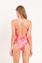 Laad de afbeelding in de Gallery-viewer, Model Back: Rio De Sol One-Piece Joyful Julia