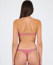 Laad de afbeelding in de Gallery-viewer, Image 06: Rio De Sol Set Set Shimmer-Confetti Bandeau-Knot Nice-Fio