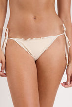 Laad de afbeelding in de Gallery-viewer, Gallery: Rio De Sol Bottom Bottom Malibu-Natural Frufru