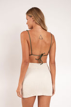 Laad de afbeelding in de Gallery-viewer, Model Back: Rio De Sol Beach Skirt Brisa-Offwhite Rubi Skirt