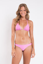 Laad de afbeelding in de Gallery-viewer, Model Front: Rio De Sol Bottom Bottom Milkshake Mia