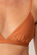 Laad de afbeelding in de Gallery-viewer, Image 05: Rio De Sol Top Top Shimmer-Nocciola Tri-Fixo-Noa