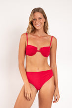 Laad de afbeelding in de Gallery-viewer, Model Front: Rio De Sol Top Top Malibu-Malagueta Zaya