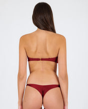 Laad de afbeelding in de Gallery-viewer, Image 06: Rio De Sol Set Set Shimmer-Divino Bandeau-Knot Nice-Fio