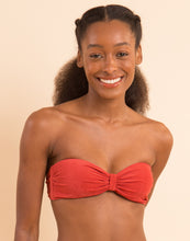 Laad de afbeelding in de Gallery-viewer, Image 10: Rio De Sol Top Top Malibu-Chili Bandeau-Duo