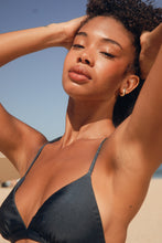 Laad de afbeelding in de Gallery-viewer, Image 11: Rio De Sol Top Top Shimmer-Shark Tri-Fixo-Noa