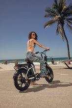 Laad de afbeelding in de Gallery-viewer, Image 12: Rio De Sol Beach Trousers Azule Murana Pants