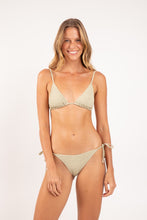 Laad de afbeelding in de Gallery-viewer, Model Front: Rio De Sol Bottom Bottom Brisa-Pistache Ibiza-Comfy