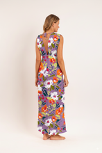 Laad de afbeelding in de Gallery-viewer, Model Back: Rio De Sol Maxi Dresses Garden-Flower Long Dress Soleil