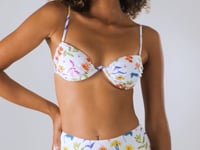 Laad en speel video af in Gallery-viewer, Video: Rio De Sol Top Top Countryside Kyra