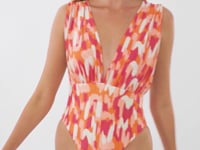 Laad en speel video af in Gallery-viewer, Video: Rio De Sol One-Piece Mirage Riviera