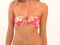 Laad en speel video af in Gallery-viewer, Video: Wednesday In Hawaii By Rio De Sol Top Top Pua-Guava Lani