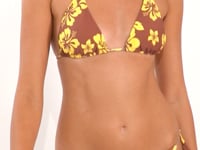 Laad en speel video af in Gallery-viewer, Video: Wednesday In Hawaii By Rio De Sol Bottom Bottom Pua-Coco-Lilikoi Kaleia