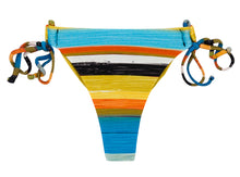 Laad de afbeelding in de Gallery-viewer, Product Front: Rio De Sol Bottom Bottom Artsy Fio-Tie