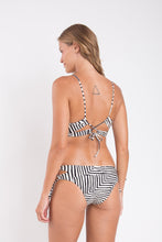 Laad de afbeelding in de Gallery-viewer, Model Back: Rio De Sol Bottom Bottom Collage Madrid