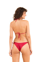 Laad de afbeelding in de Gallery-viewer, Model Back: Rio De Sol Bottom Bottom Shimmer-Divino Cheeky-Tie