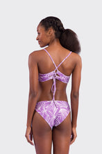 Laad de afbeelding in de Gallery-viewer, Model Back: Rio De Sol Bottom Bottom Trail-Purple Essential-Comfy