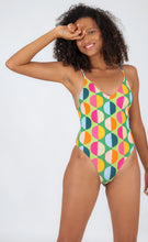 Laad de afbeelding in de Gallery-viewer, Model Front: Rio De Sol One-Piece Garden-City Hype