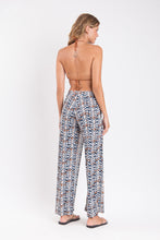 Laad de afbeelding in de Gallery-viewer, Model Back: Rio De Sol Beach Trousers Ikat Wide Pants