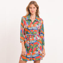 Laad de afbeelding in de Gallery-viewer, Gallery: Rio De Sol Shirtdress Jungle Chemise