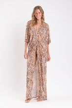 Laad de afbeelding in de Gallery-viewer, Model Front: Rio De Sol Maxi Dresses Leopard Long Dress