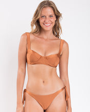 Laad de afbeelding in de Gallery-viewer, Gallery: Rio De Sol Set Set Nocciola Amelia Italy